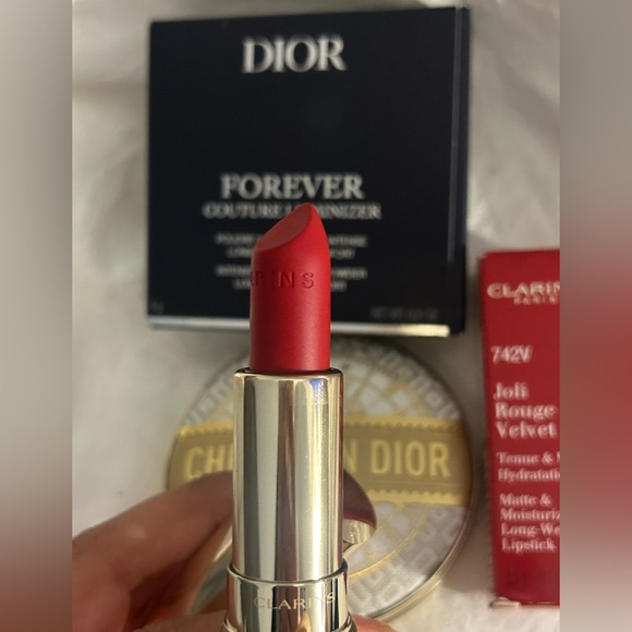 Dior Bundle with Clarins Lipstick -$185 retail - Picture 3 of 7